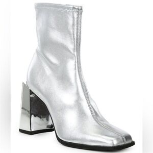 Gianni Bini Metallic Silver Heeled Boots